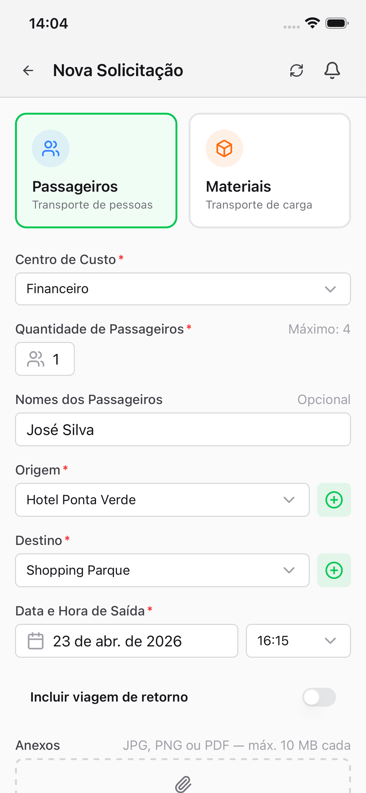 Formulário de nova solicitação de viagem com campos de centro de custo, passageiros, origem, destino e data/hora